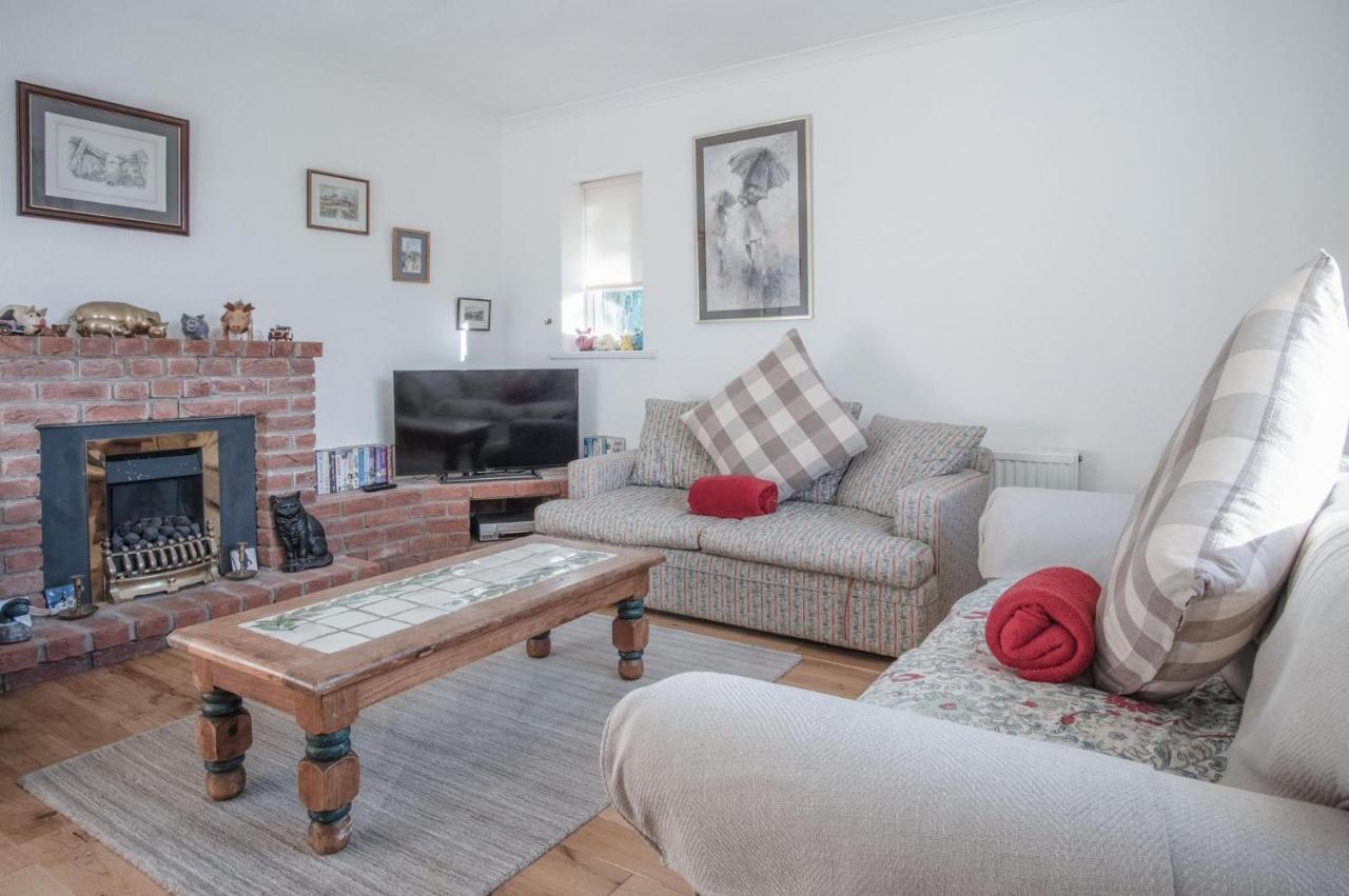 Maytree Cottage - 4 Bedroom Holiday Home - Tenby Esterno foto