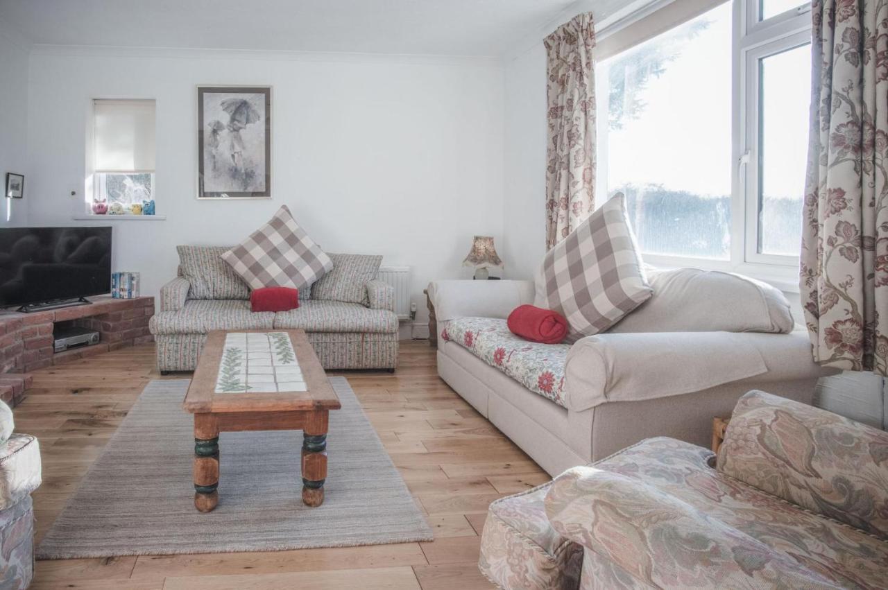 Maytree Cottage - 4 Bedroom Holiday Home - Tenby Esterno foto
