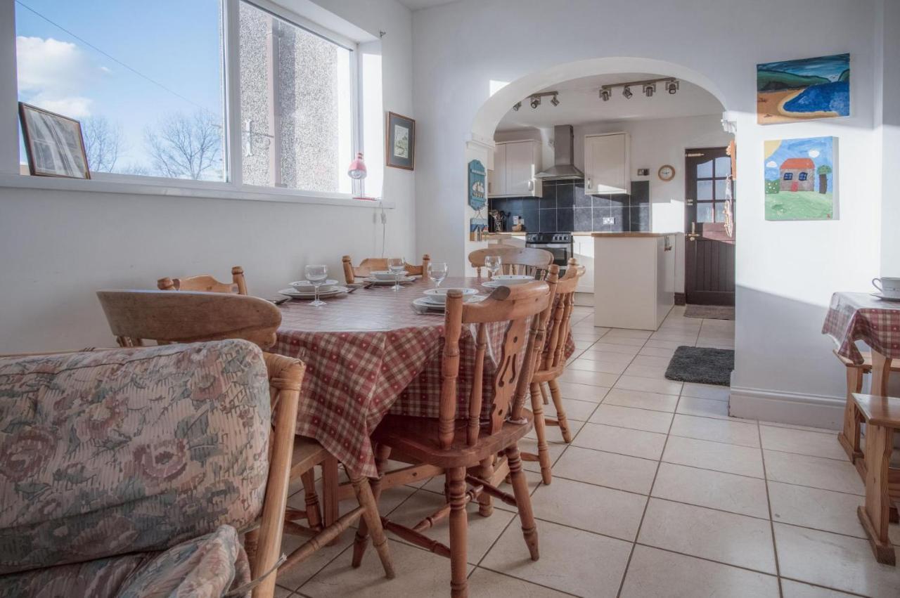 Maytree Cottage - 4 Bedroom Holiday Home - Tenby Esterno foto