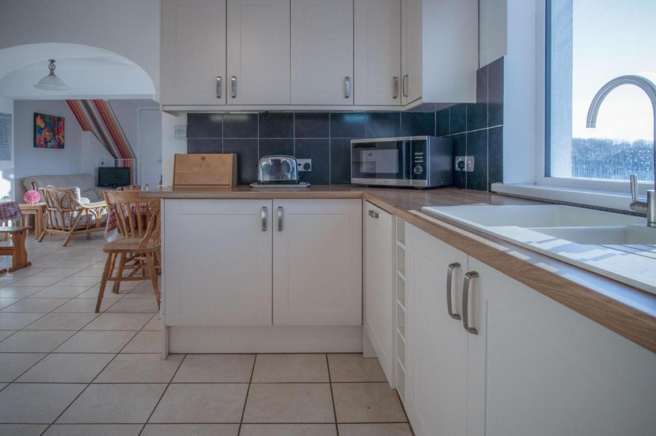 Maytree Cottage - 4 Bedroom Holiday Home - Tenby Esterno foto