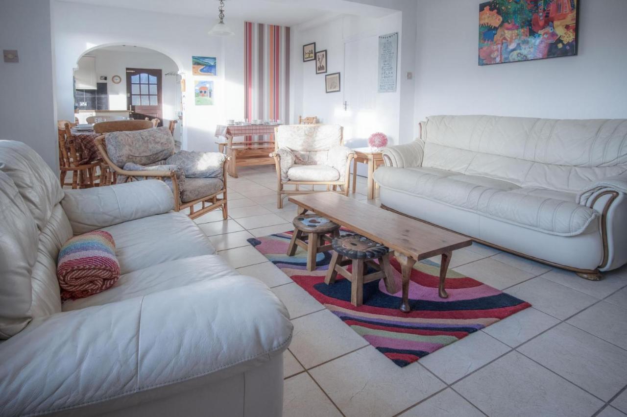 Maytree Cottage - 4 Bedroom Holiday Home - Tenby Esterno foto