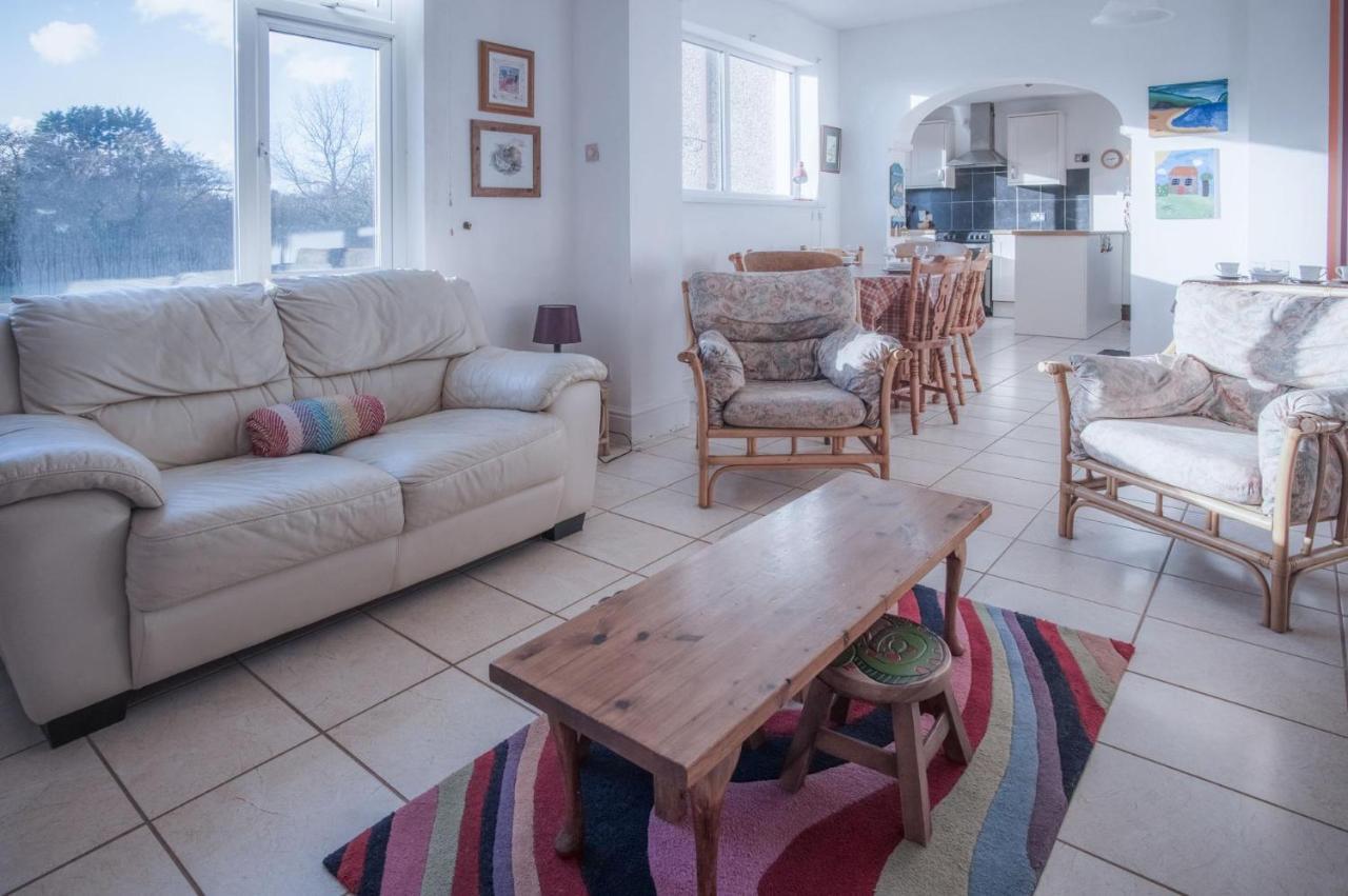 Maytree Cottage - 4 Bedroom Holiday Home - Tenby Esterno foto